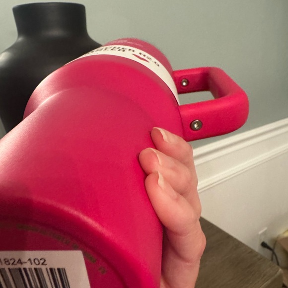 Stanley Pink Quencher H2.0 Tumbler - Picture 6 of 8